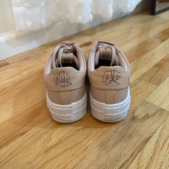 Nike Air Force 1 pixel in pale pink - Picture 2 of 3